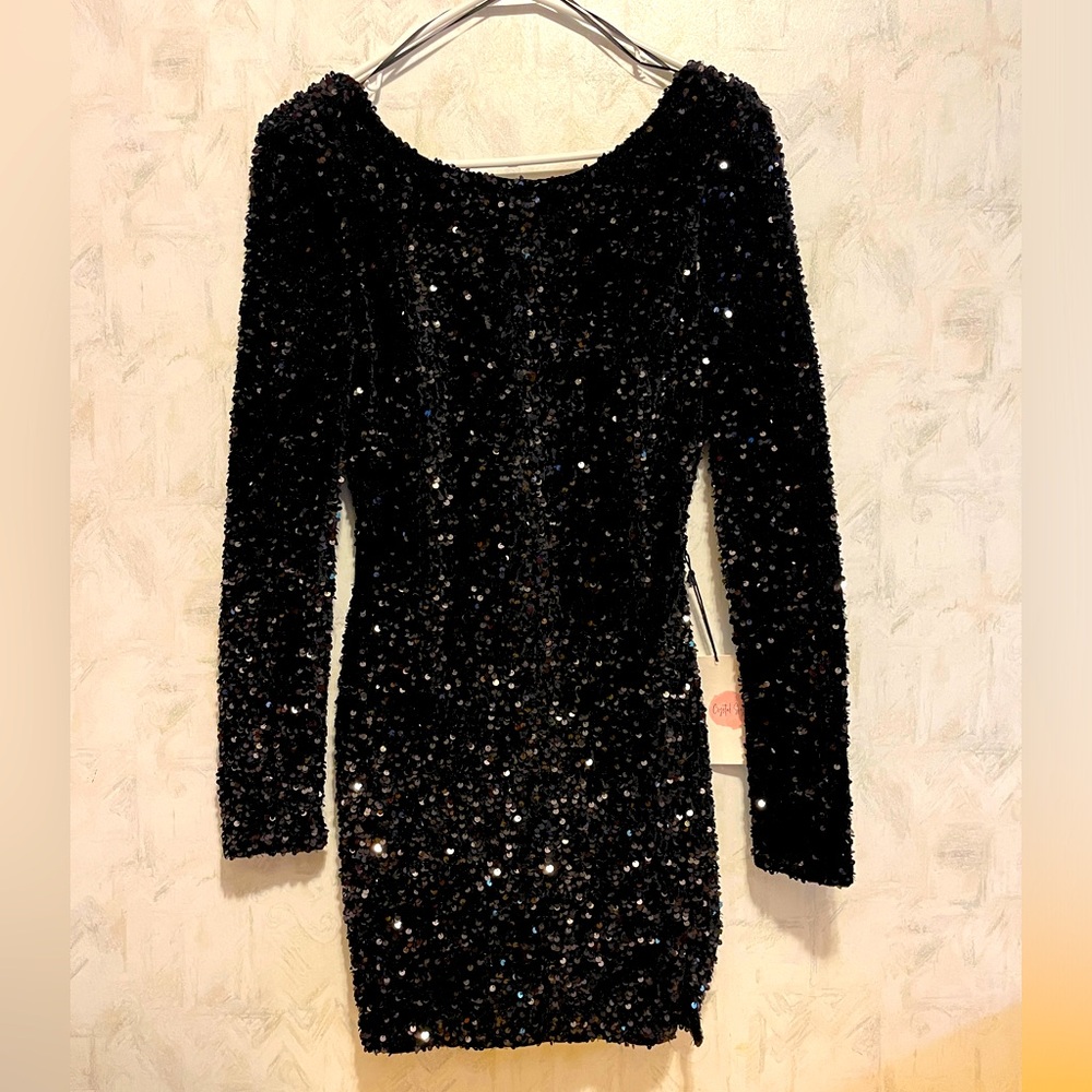 NWT Crystal Sky black sequin long sleeve dress - Size Medium
